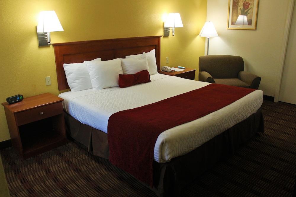 Surestay Hotel By Best Western East Brunswick Ngoại thất bức ảnh