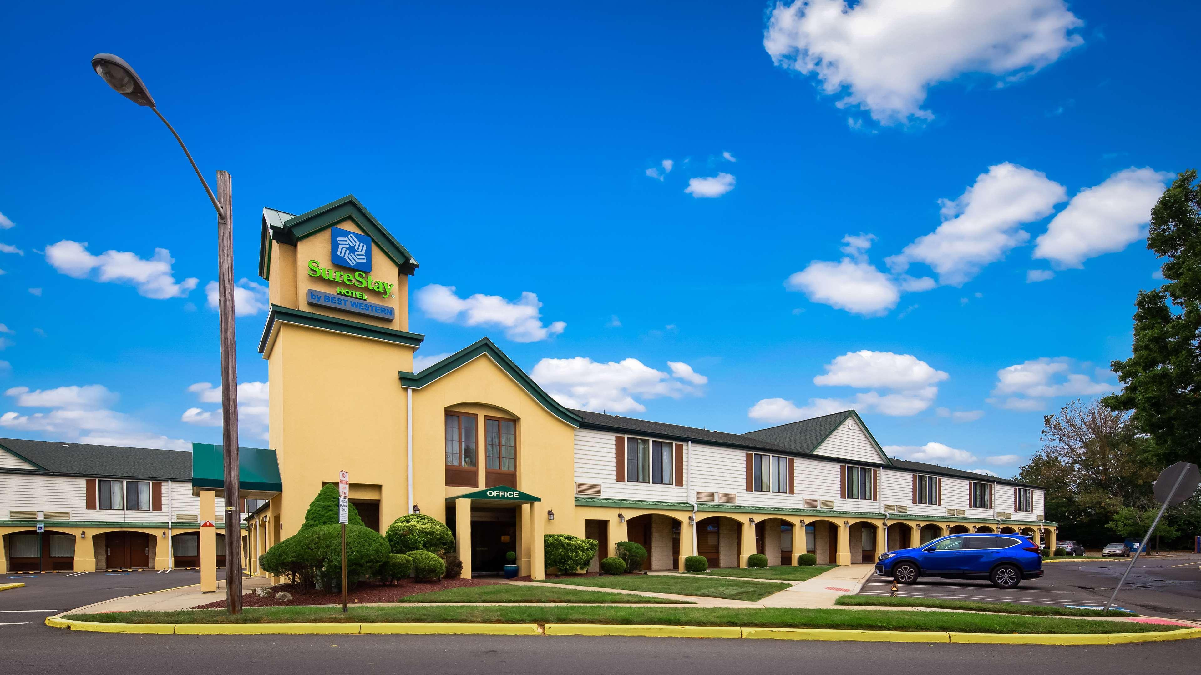Surestay Hotel By Best Western East Brunswick Ngoại thất bức ảnh