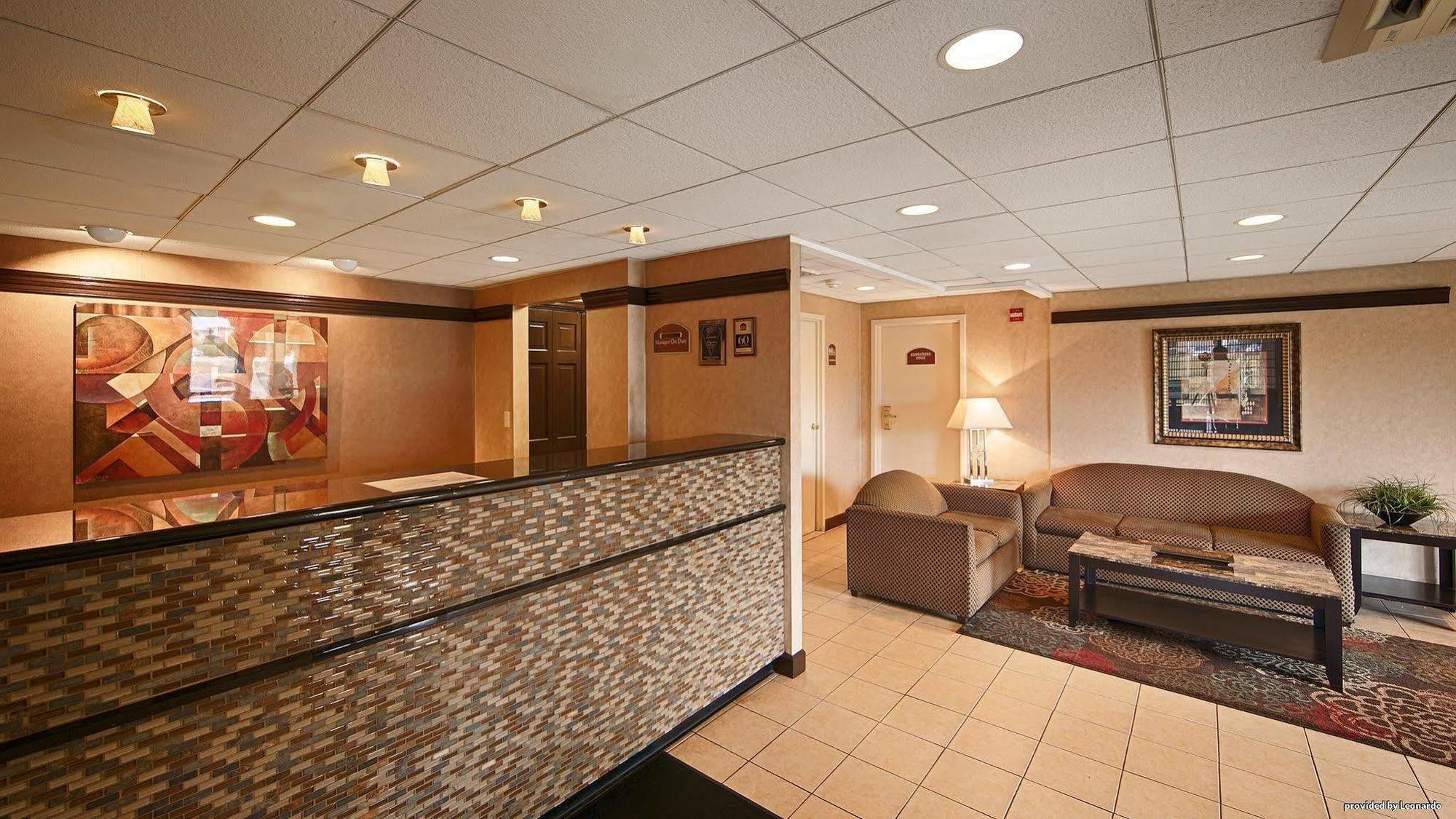 Surestay Hotel By Best Western East Brunswick Ngoại thất bức ảnh