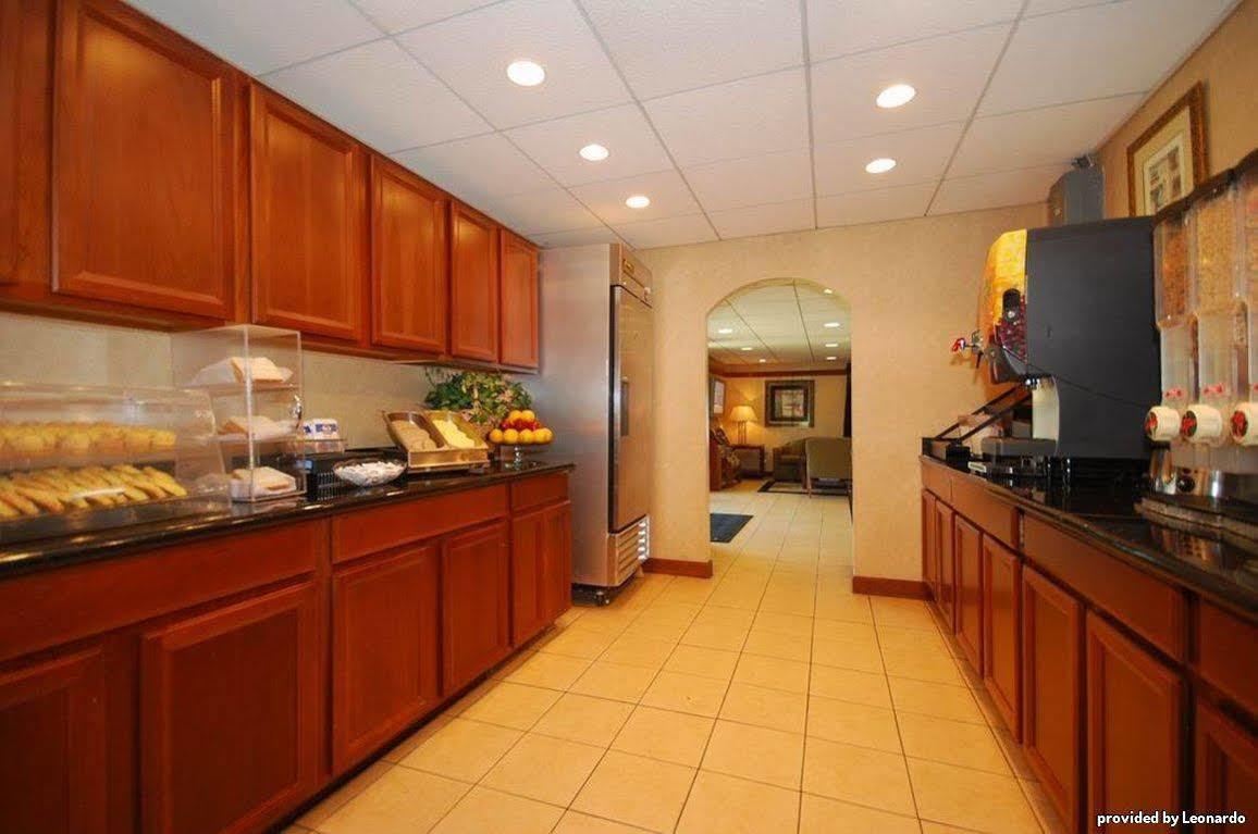 Surestay Hotel By Best Western East Brunswick Ngoại thất bức ảnh